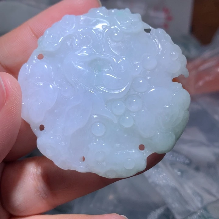 翡翠未镶嵌颈饰保真天然A货翡翠