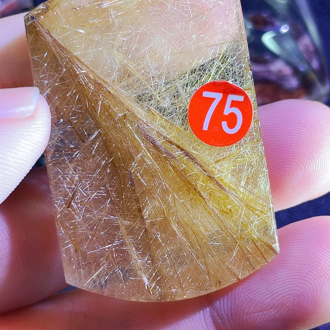惠***物吊坠(不含链)未镶嵌发晶