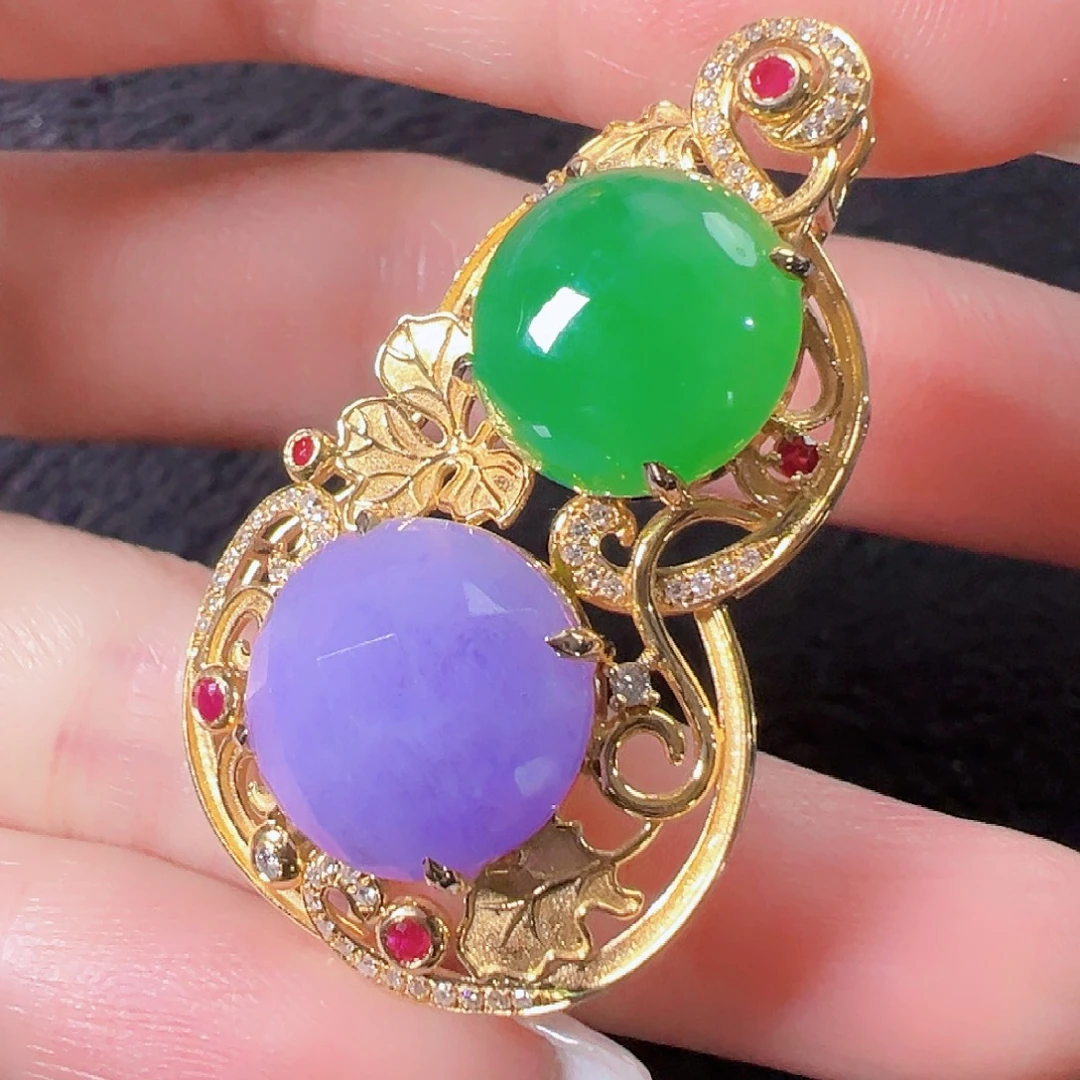 翡翠18K金镶嵌颈饰签收后24小时鉴赏期，过时不退