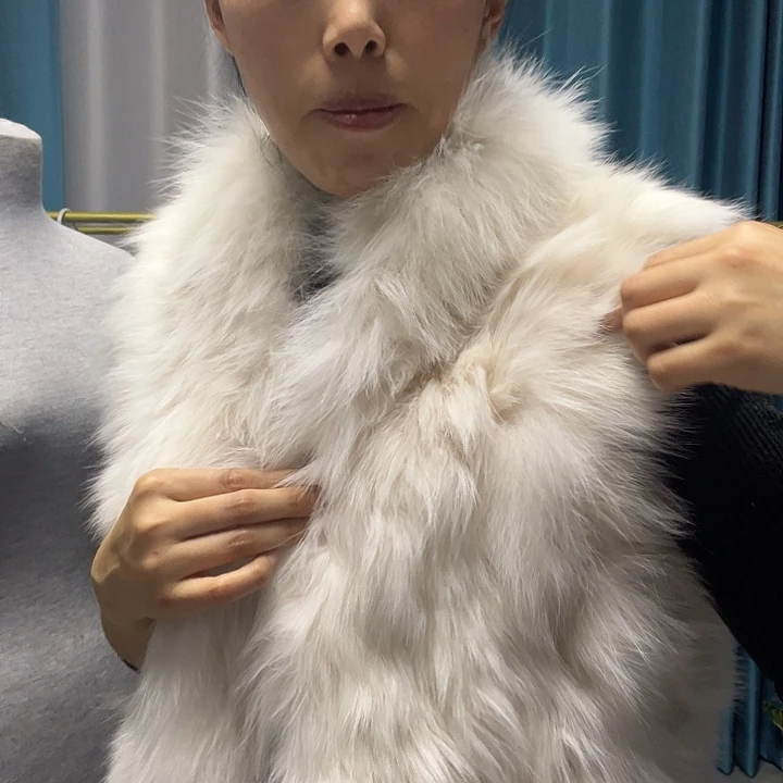 女装坎肩设计狐狸腹毛