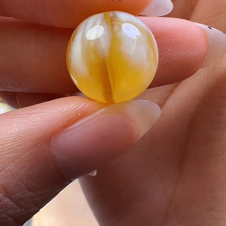 未镶嵌蜜蜡珠宝奇石