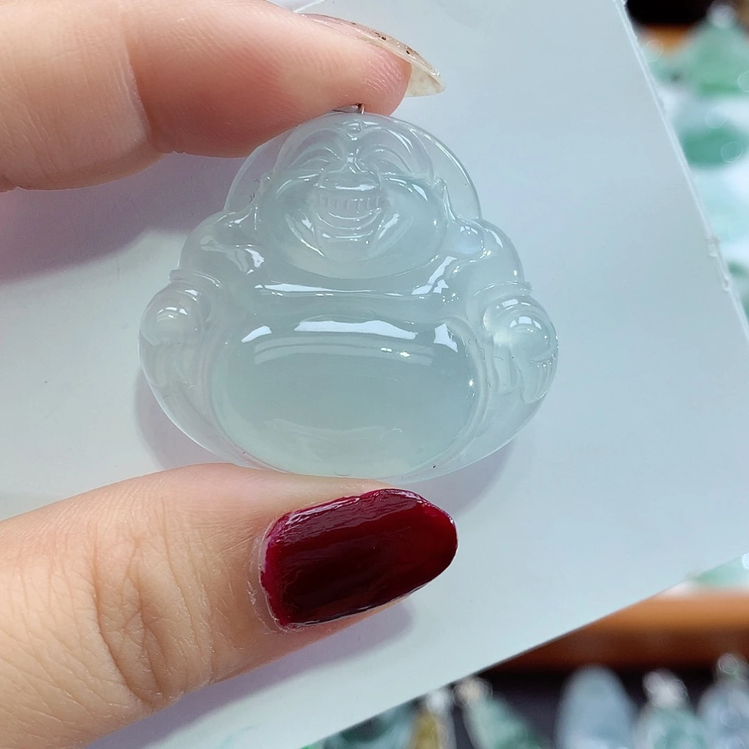 翡翠未镶嵌颈饰佛