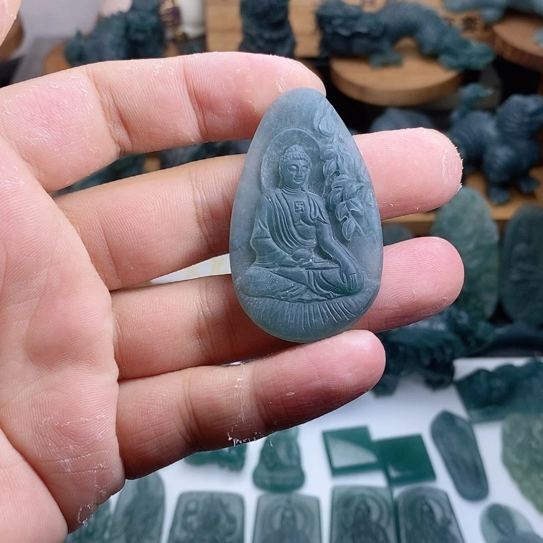 定制翡翠未镶嵌阿米