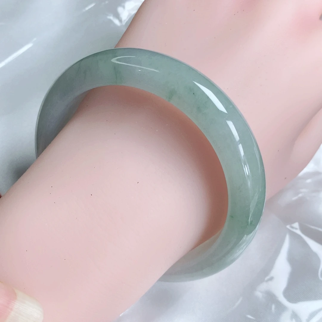 翡翠未镶嵌手镯   编号30 正圈58+