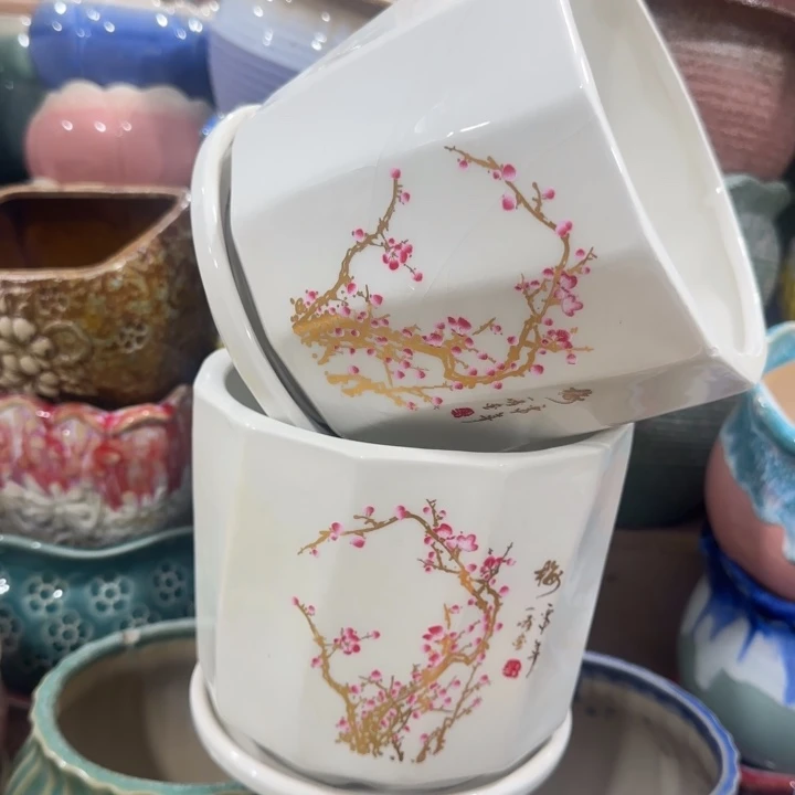 凑9块包邮，有孔，陶瓷花盆