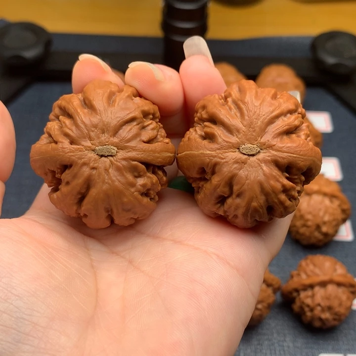 福***晟文玩核桃把件42全霸王龙