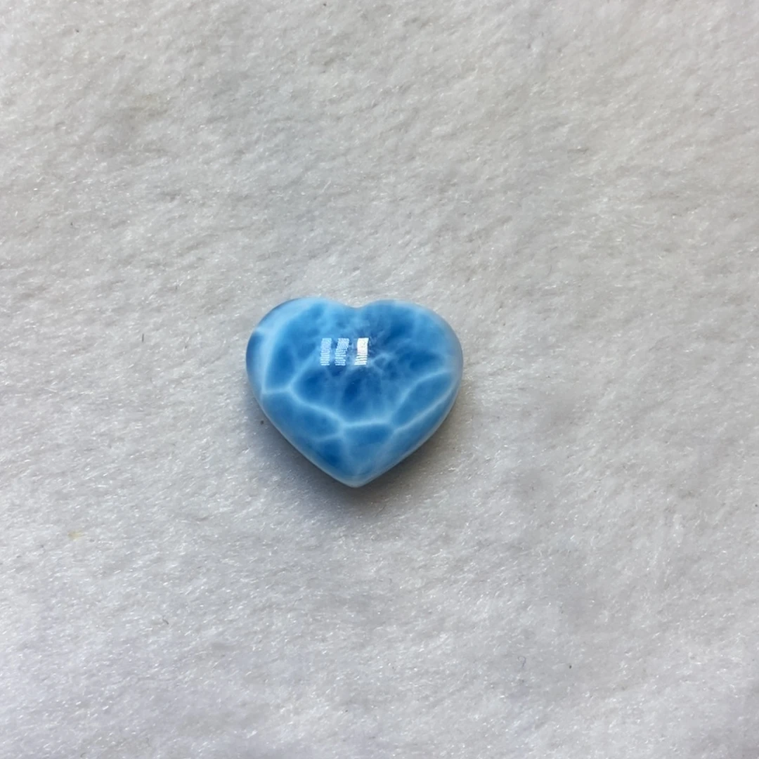 针钠钙石（海纹石）未镶嵌颈饰