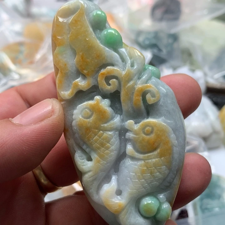 翡翠未镶嵌颈饰保真天然a货翡翠