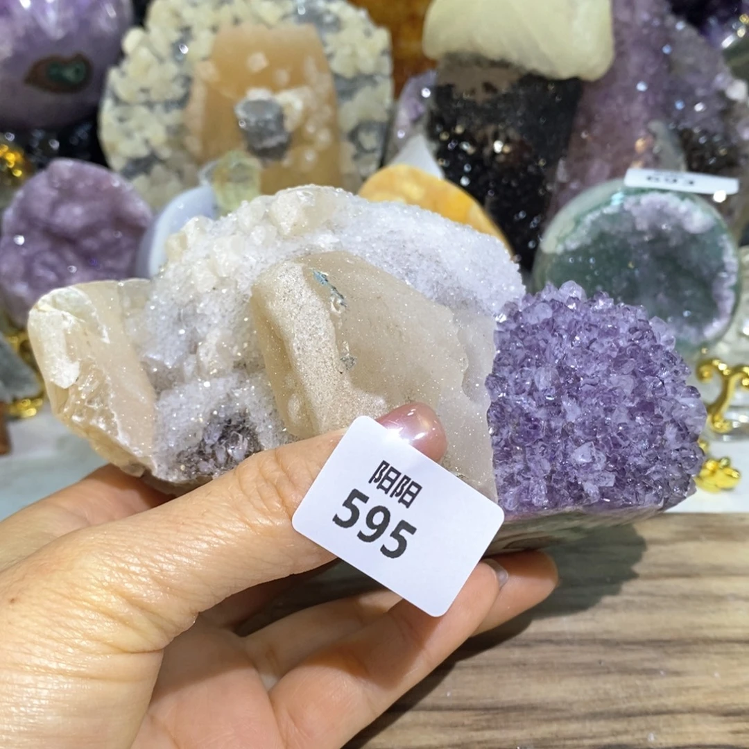 水晶未镶嵌大型摆件（非配饰）方解石