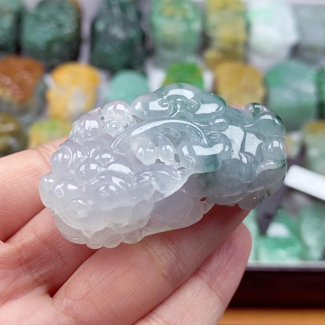 翡翠颈饰未镶嵌翡翠