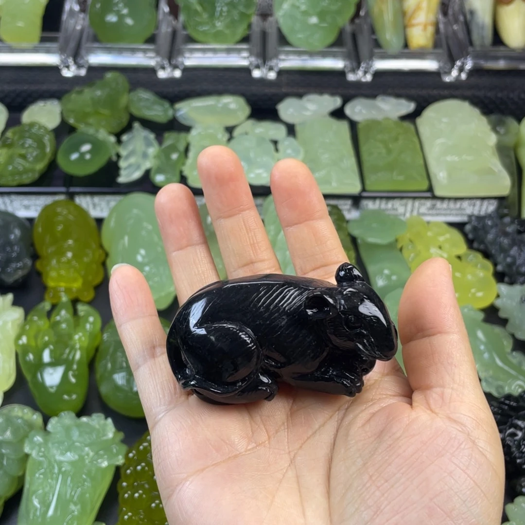 蛇纹石玉未镶嵌珠宝奇石