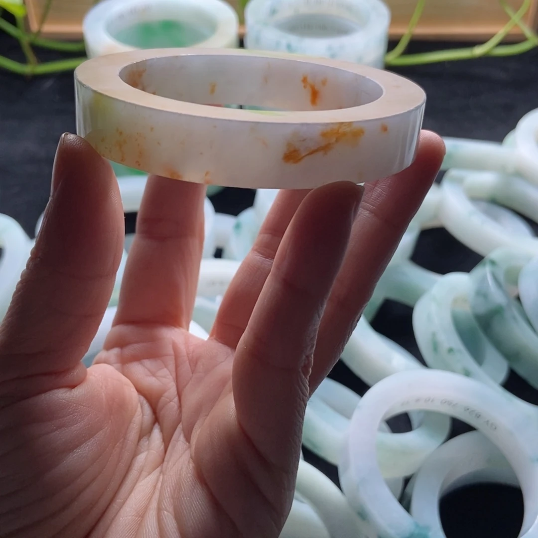 未镶嵌手镯定制翡翠A*燕