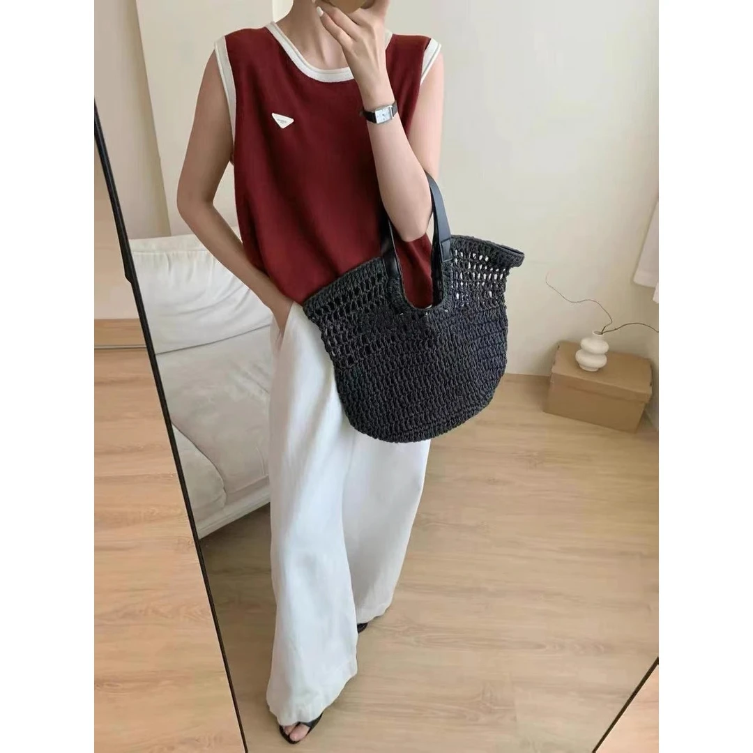 /三角标马甲/ 后排扣开衩设计套头无袖小背心 93301