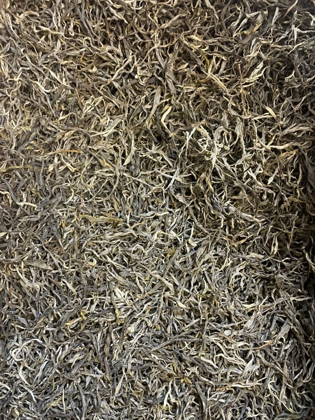 2025年犀牛唐古树普洱茶头春200g