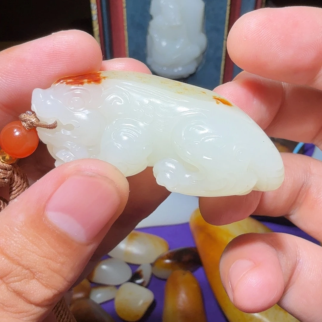 可***里颈饰未镶嵌和田玉