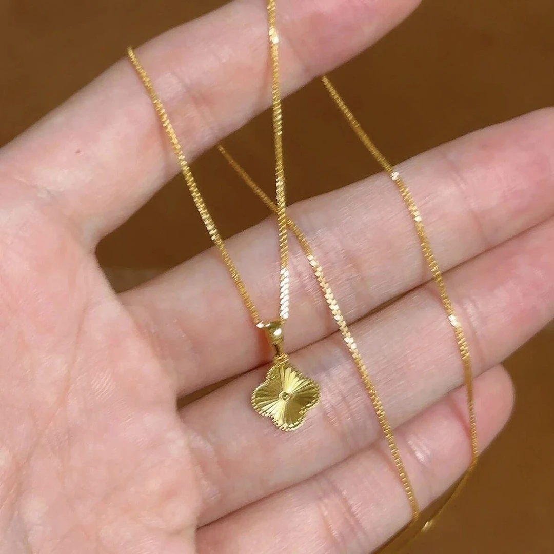 铜合金吊坠 新款爆款黄金色幸运草项链好运送女友礼物显气质素款