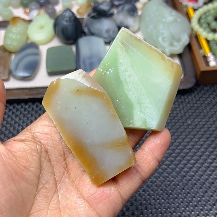 我***由未镶嵌和田玉（糖玉）珠宝半成品