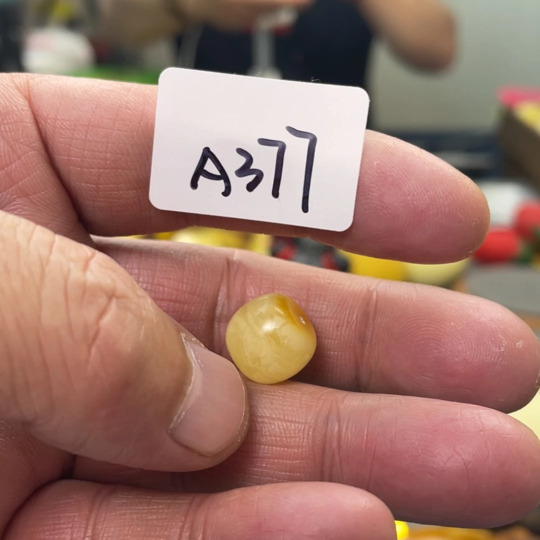 手链琥珀未镶嵌多样性发，发其中一件