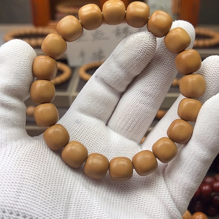 吊坠猴头核桃方糖