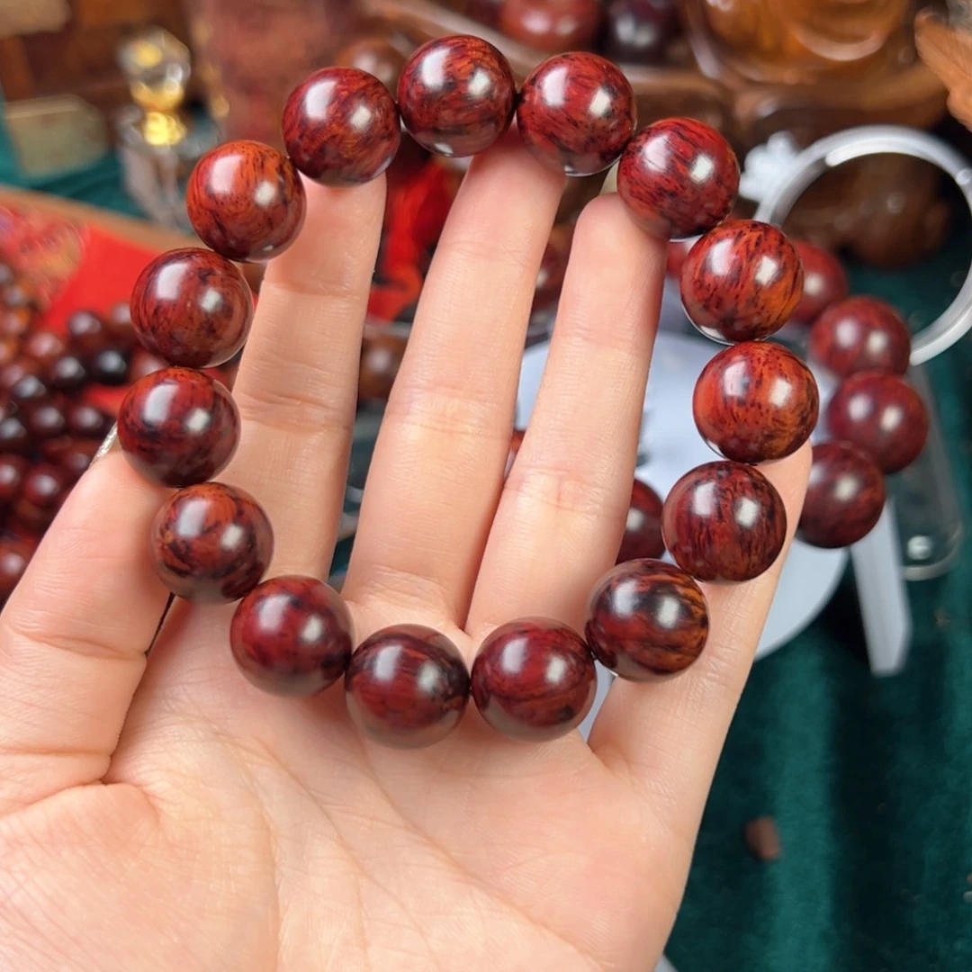 木一***7红降1.5。黄油玉化果冻料