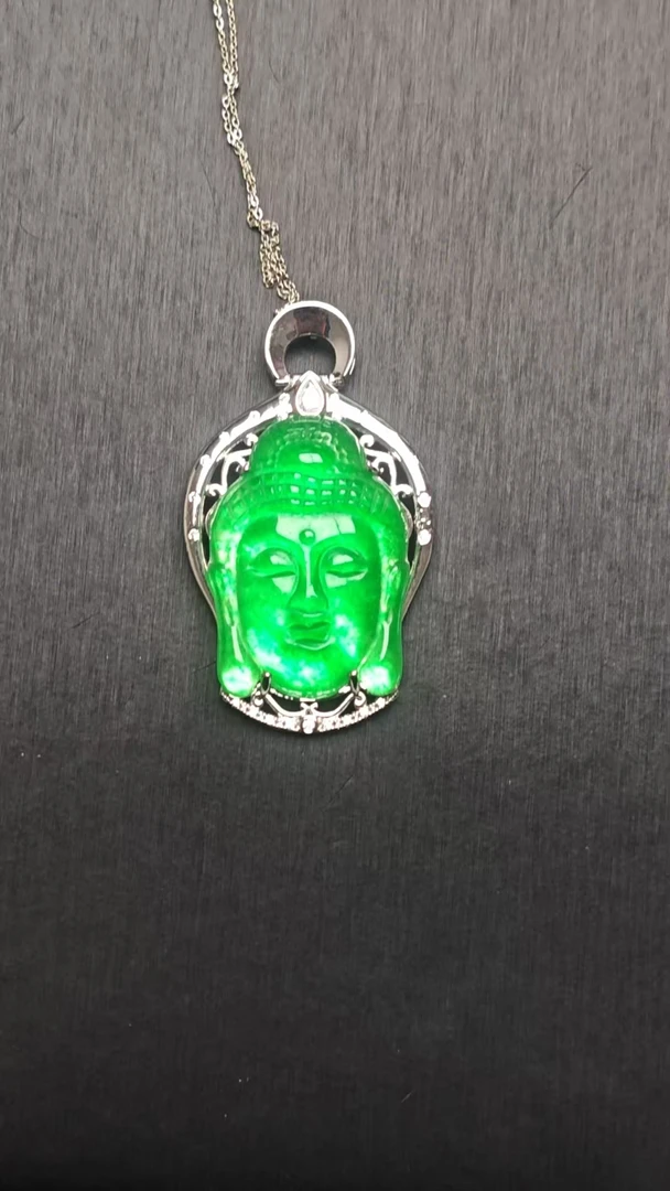 YY73翡翠吊坠【邂逅翡翠高冰吊坠，冰透绿意，开启浪漫时光】