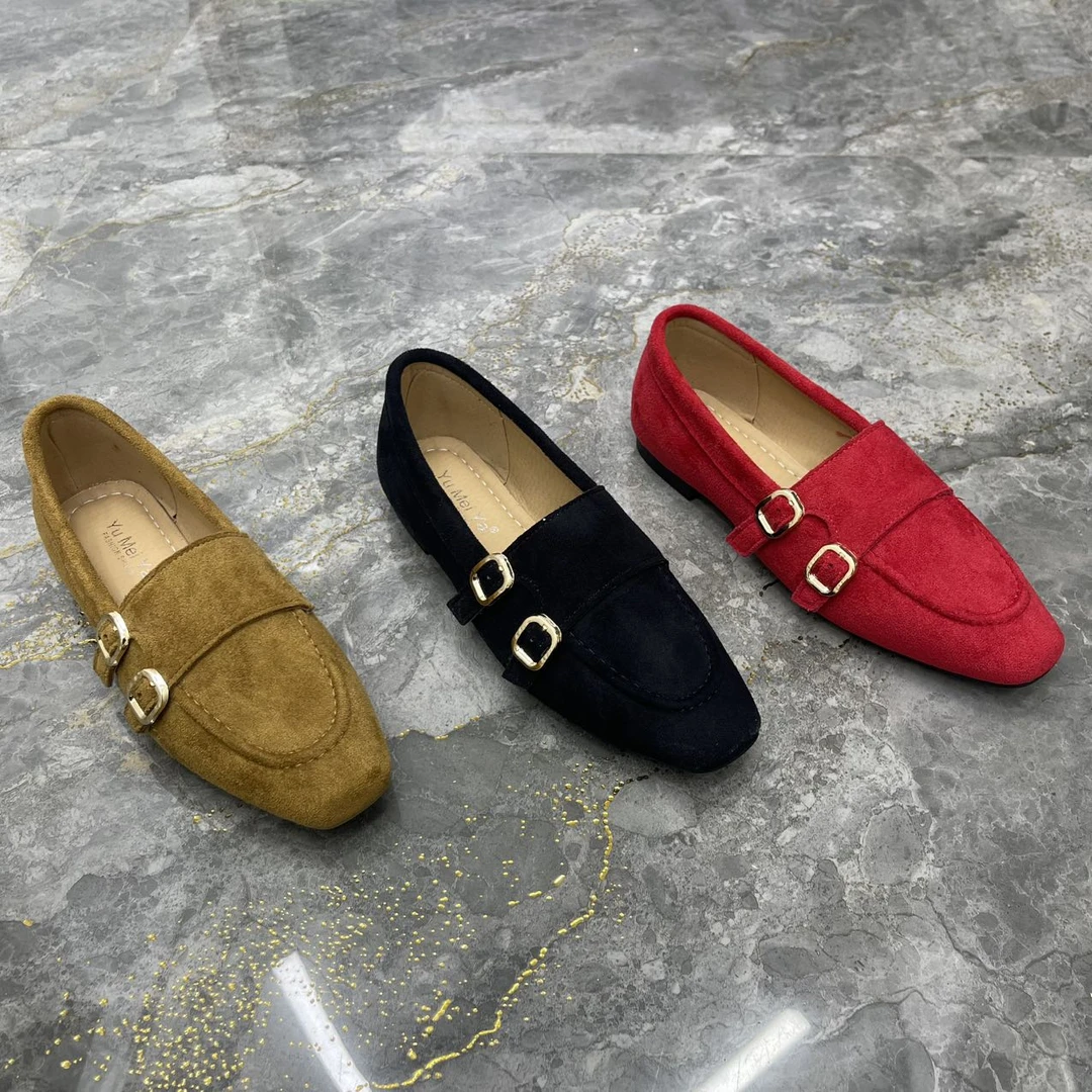 R   2025年新款女生平底鞋 A8