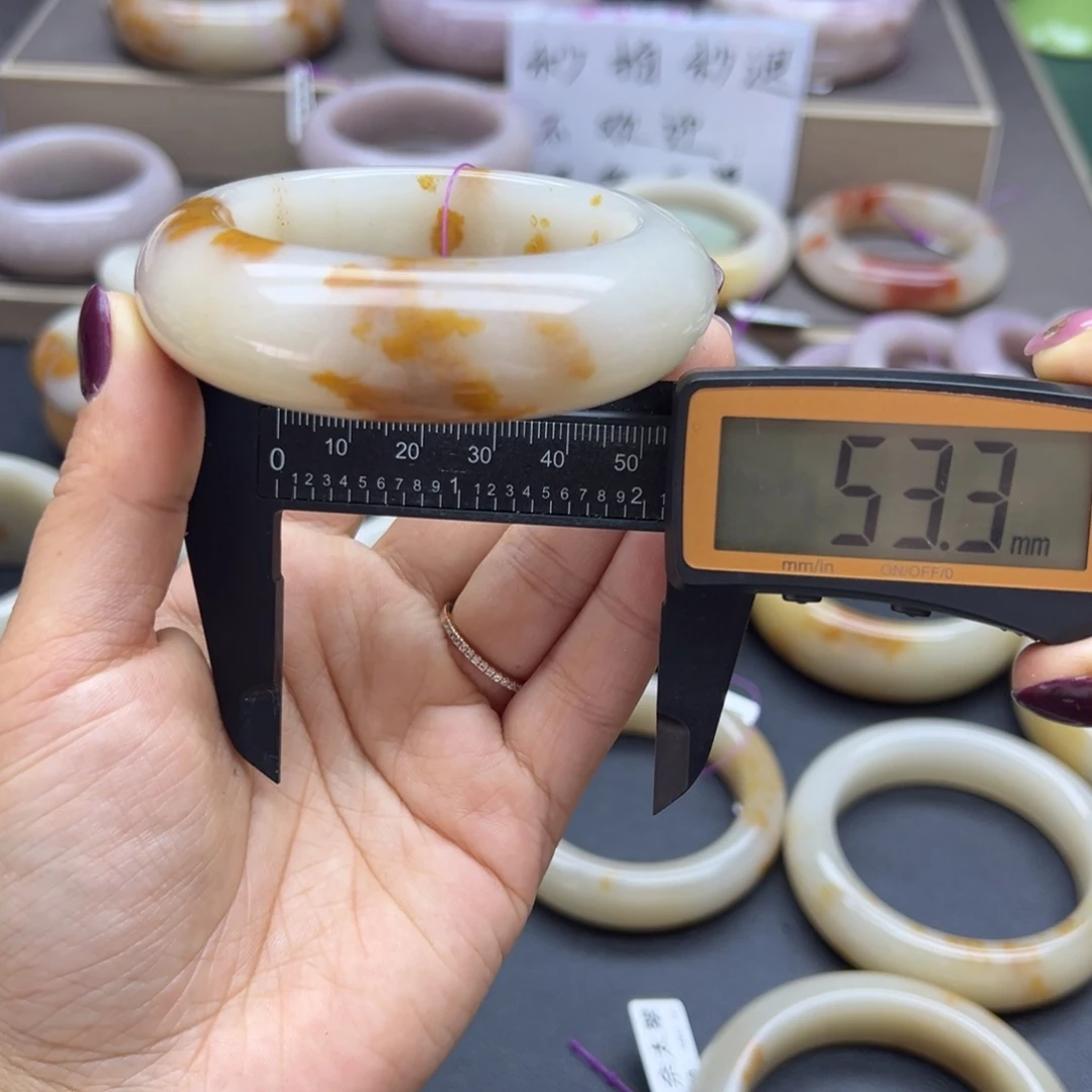 石英质玉（佘太翠）未镶嵌手镯手链吊坠