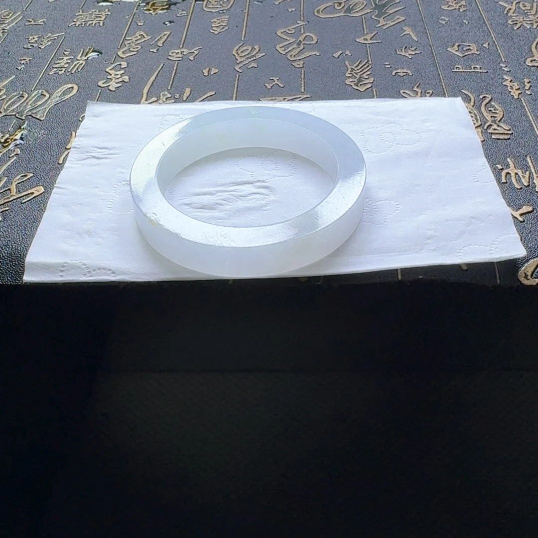 未镶嵌翡翠手镯定制翡翠