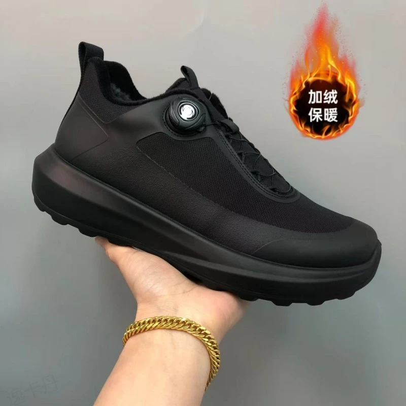 2025冬季新款休闲百搭羊毛保暖鞋男士厚底增高纽扣黑色男休闲棉鞋