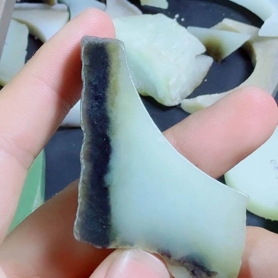 和田玉（糖玉）未镶嵌挂件