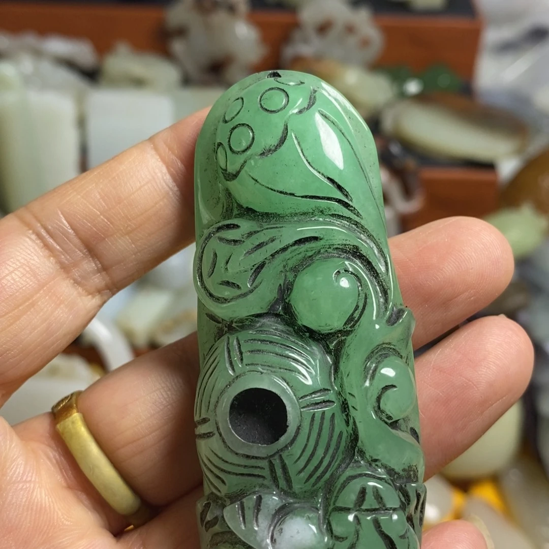 颈饰未镶嵌和田玉（糖玉）