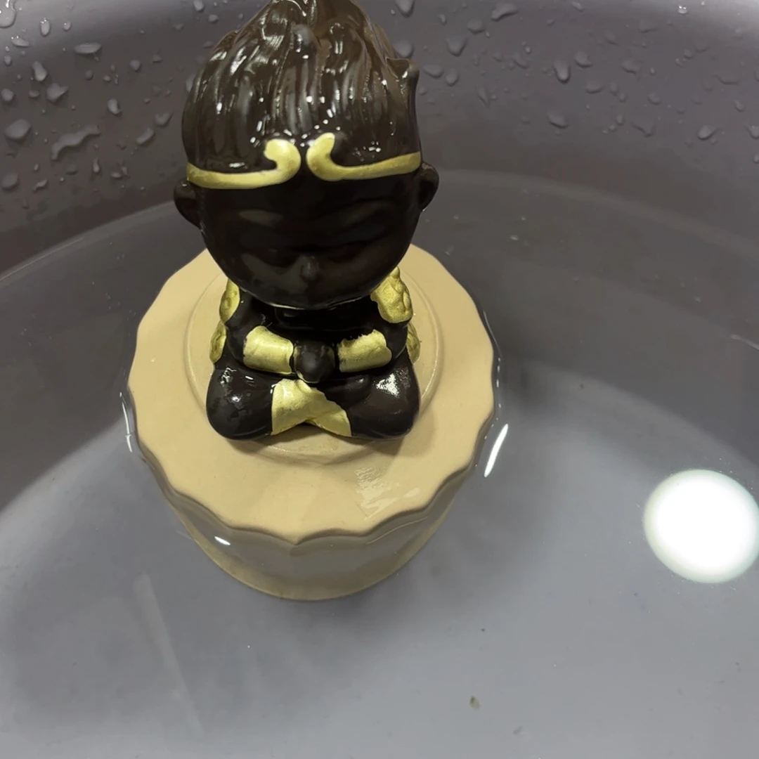 茶杯紫砂悟空摆件