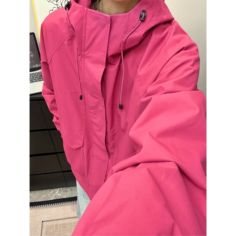 草莓粉三防速干冲锋衣男女款秋季多巴胺穿搭连帽夹克户外运动外套