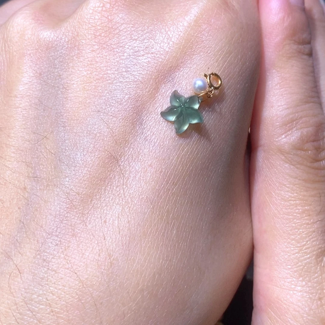 吊坠(不含链)18K金镶嵌翡翠