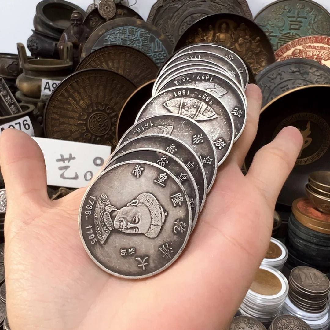 金属复古风格摆件