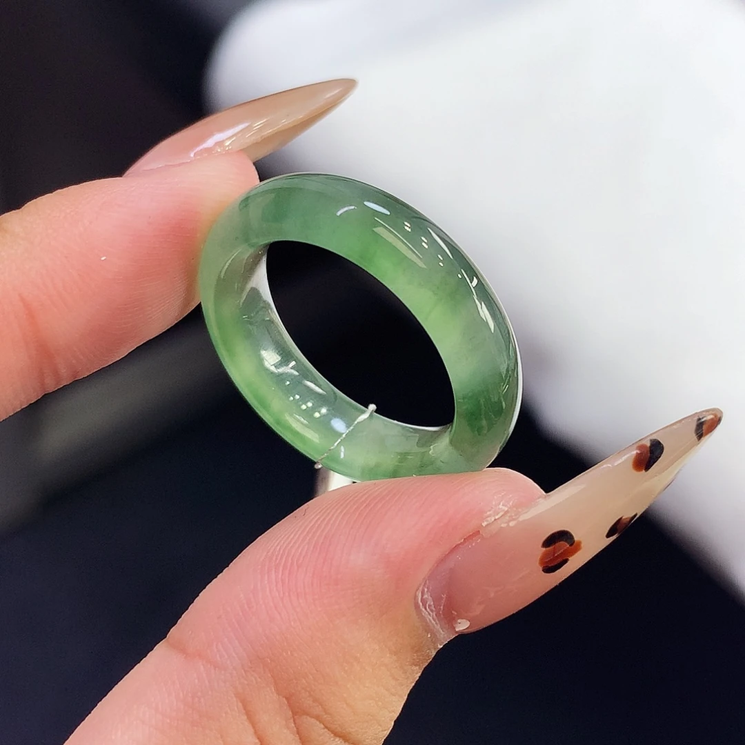 翡翠未镶嵌戒指18号