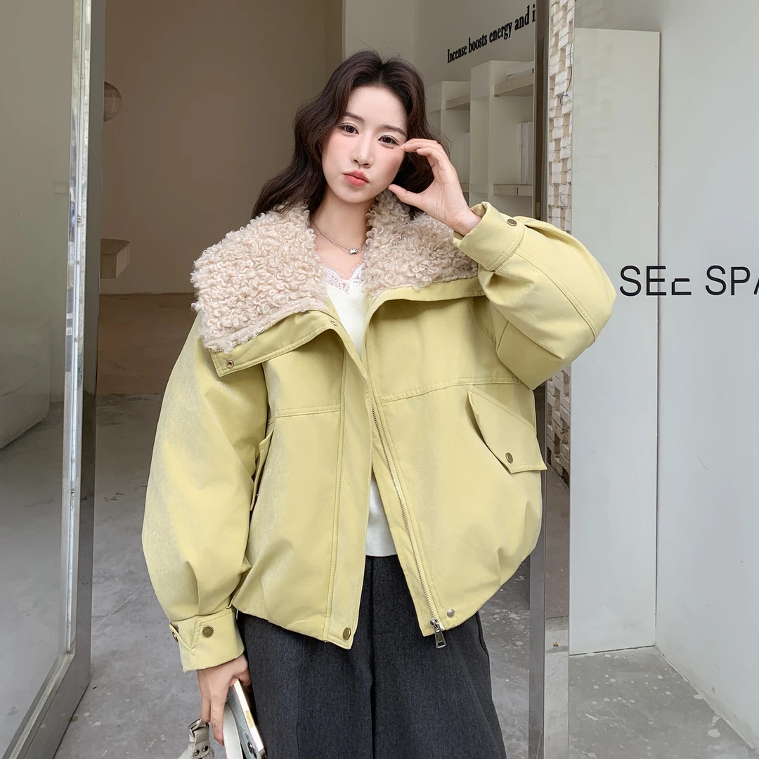 黄色羊羔毛拼接派克羽绒服女2025冬季新款韩系百搭学院风短款外套
