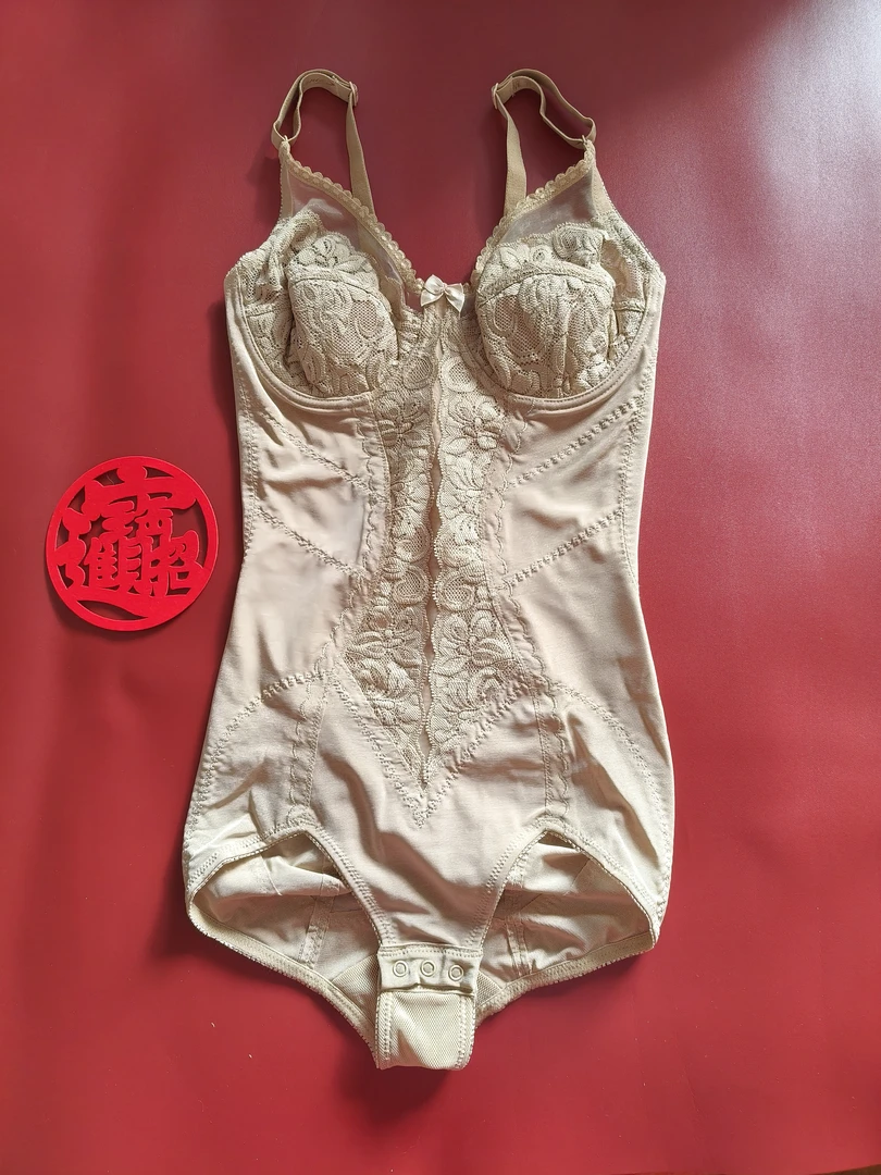 剪标出口高端强压薄款矫正身材美体内衣文胸收腹束腰提臀连体衣女