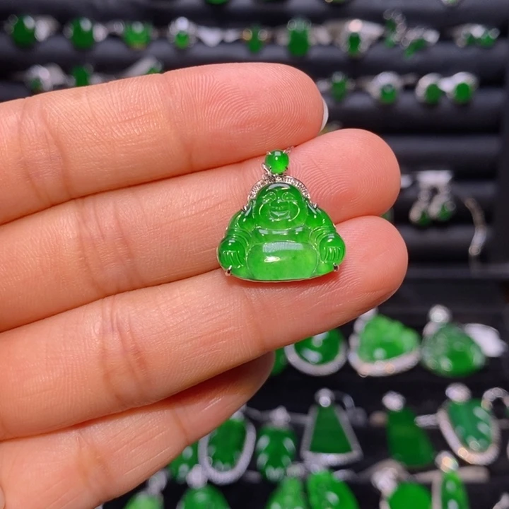 翡翠18K金镶嵌颈饰佛公吊坠