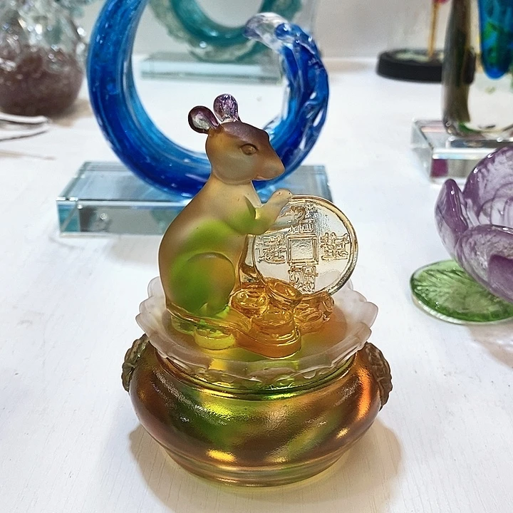 古法琉璃花瓶高12厘米宽6厘米