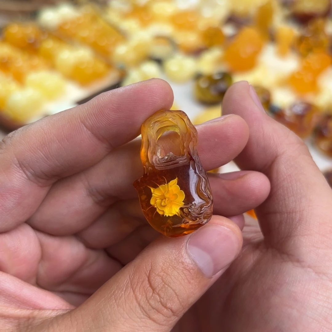 未镶嵌琥珀裸石茶壶