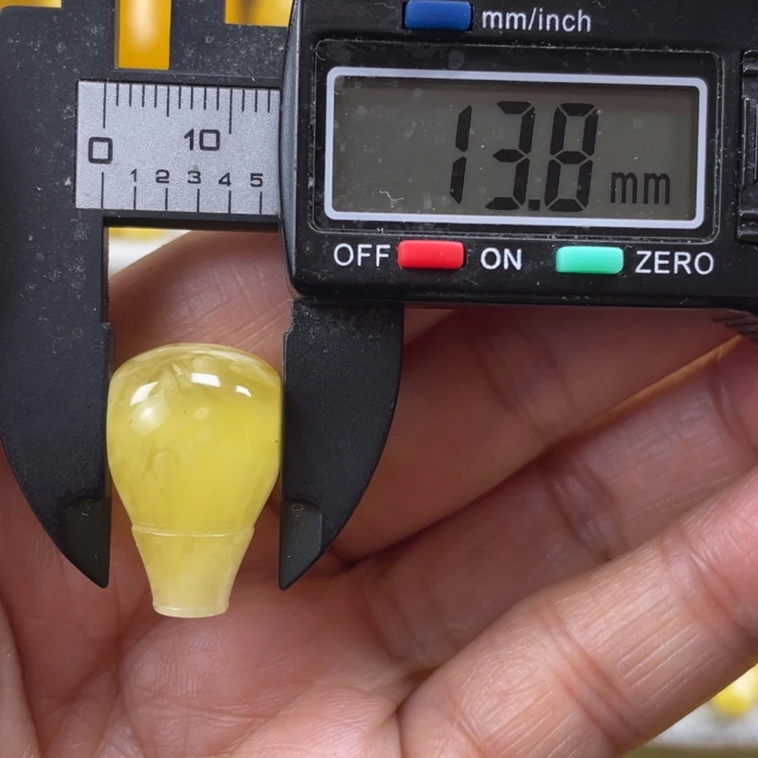 蜜蜡未镶嵌裸石31杂