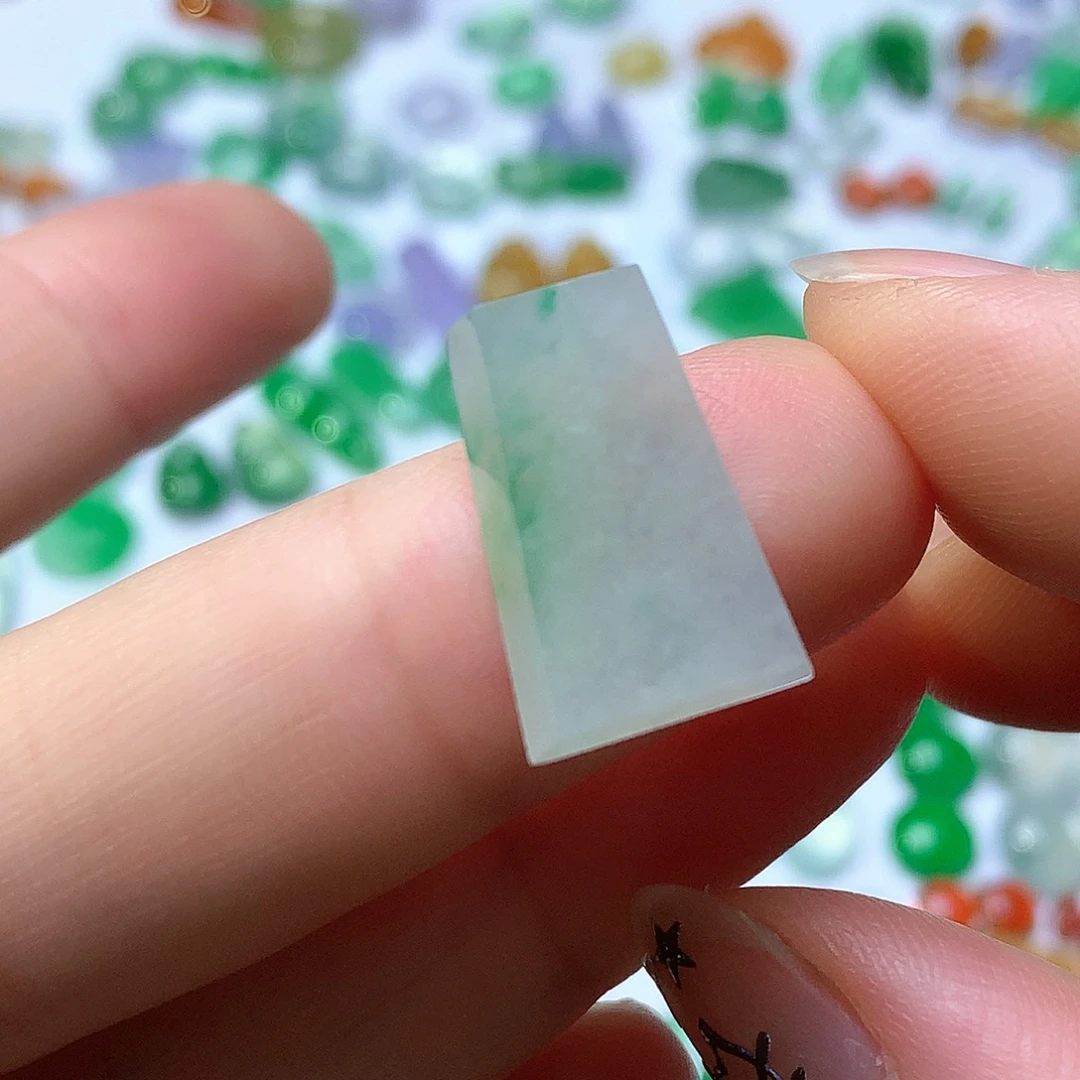 颈饰未镶嵌翡翠无事