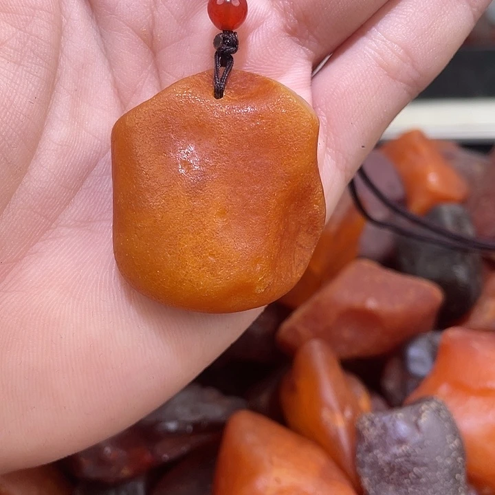 裸石琥珀未镶嵌吊坠