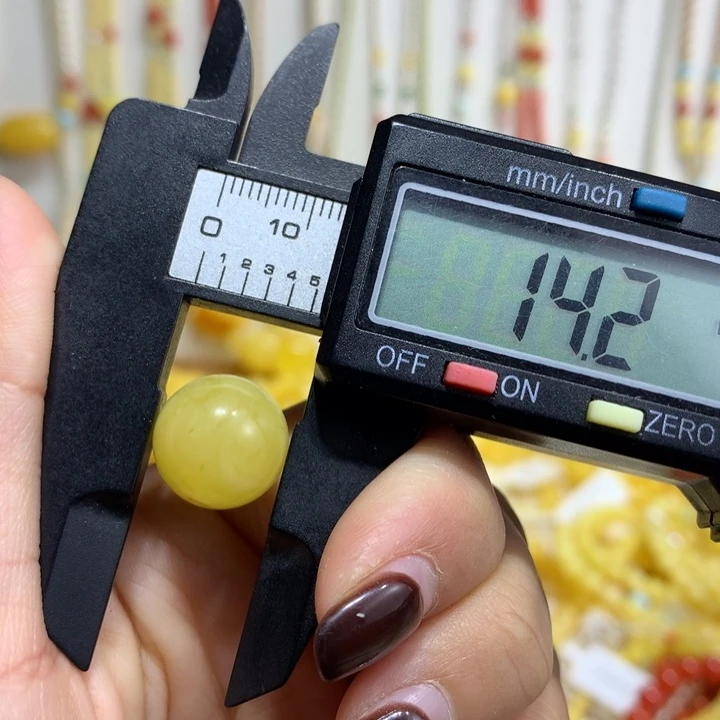 蜜蜡未镶嵌裸石配饰