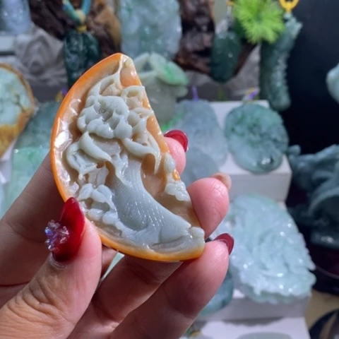 【闪购商品】颈饰未镶嵌翡翠鱼