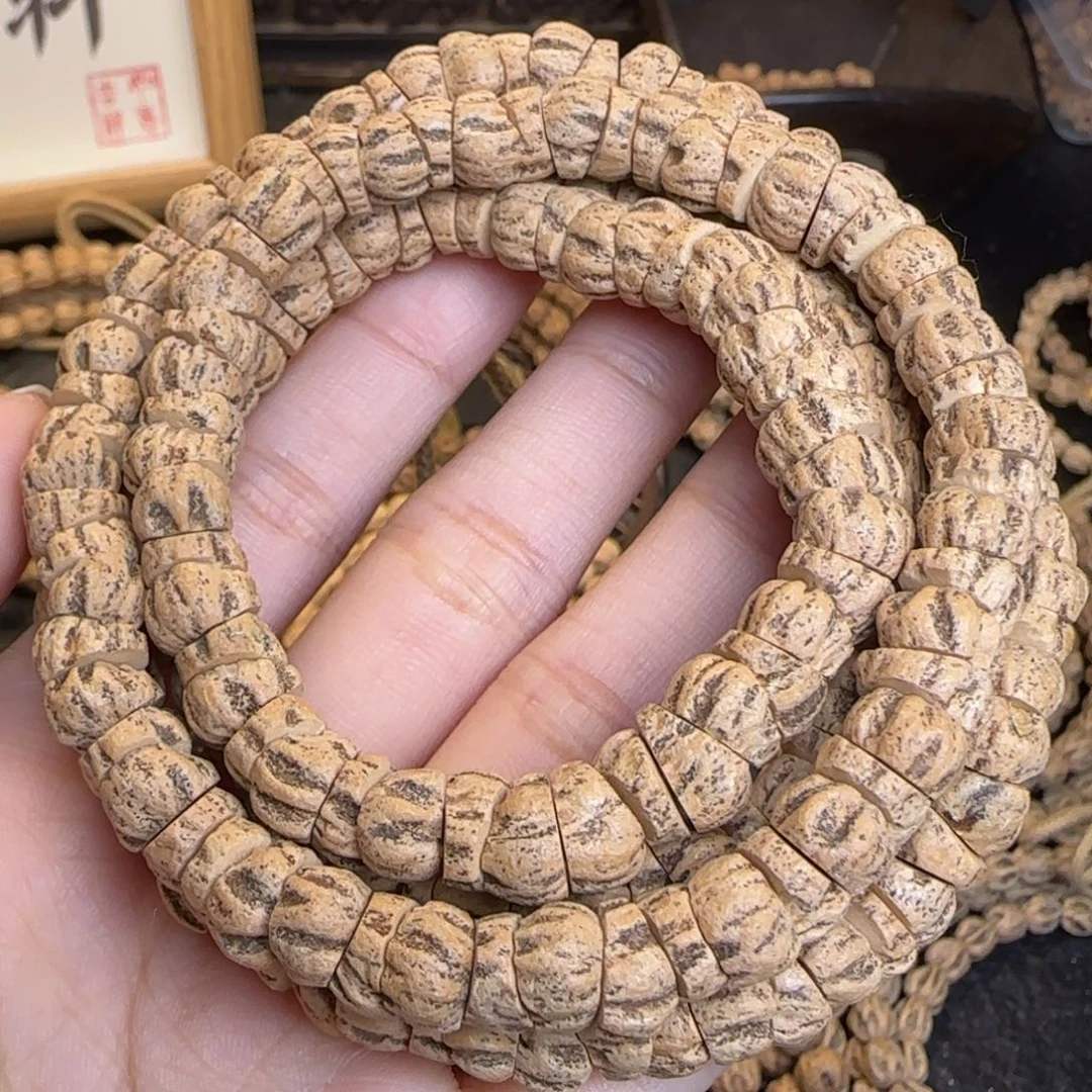 柏香籽/百香籽吊坠我**弯