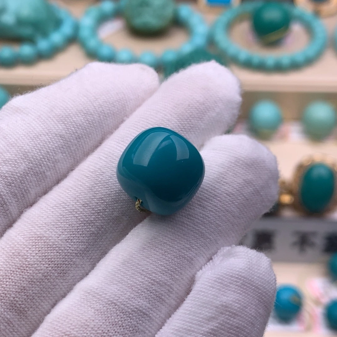 绿松石未镶嵌珠宝奇石14.1