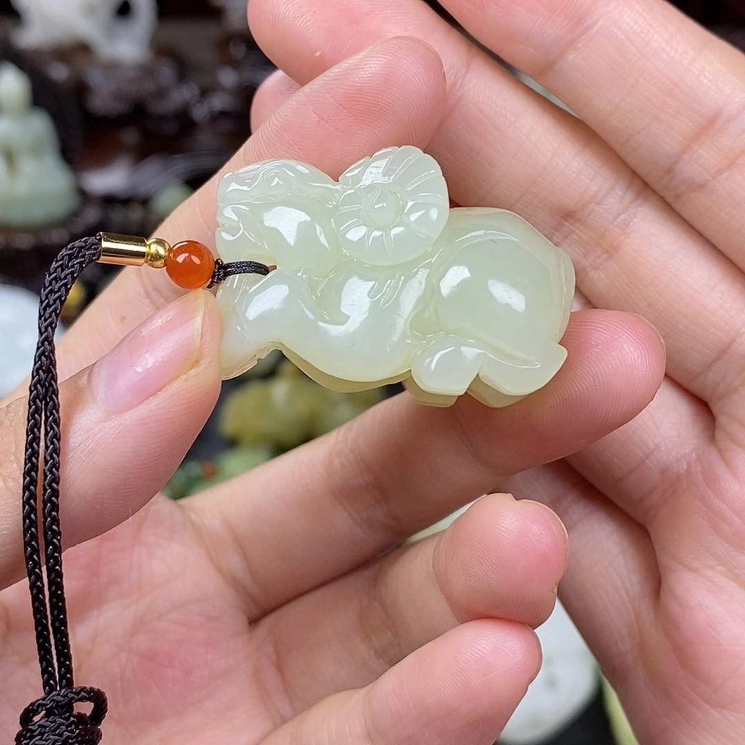 和田玉未镶嵌挂件