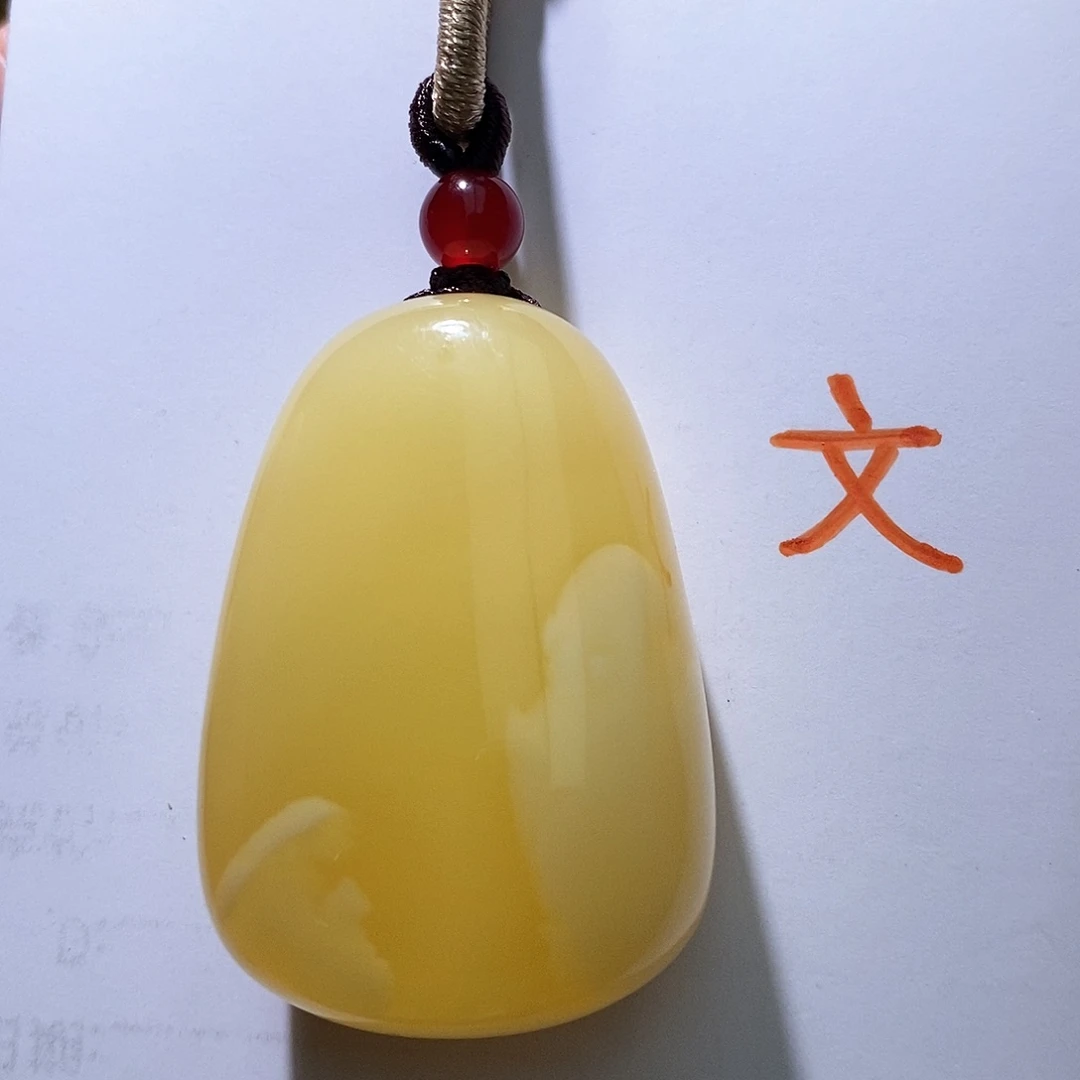 琥珀未镶嵌珠宝奇石90